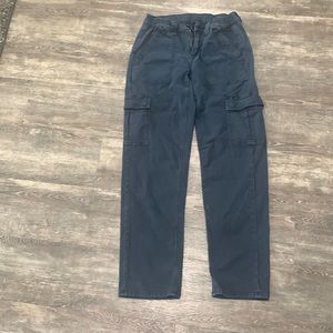 American eagle stretch cargo size 4, navy blue